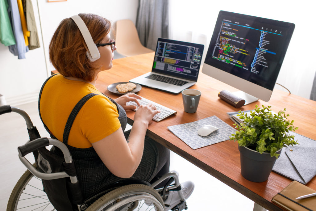 How can technology help students with disabilities?